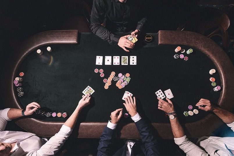 Các giải đấu Poker cũng đa dạng và có nhiều quy tắc, luật lệ tùy theo từng loại giải